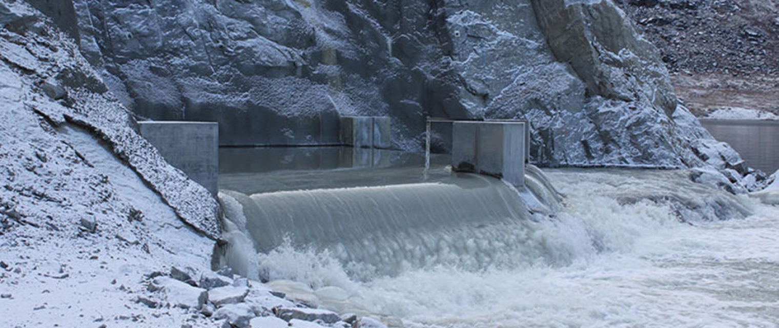 Successful Integration of EO-Based Observations and Machine Learning in Spring Peak Flow Forecasting